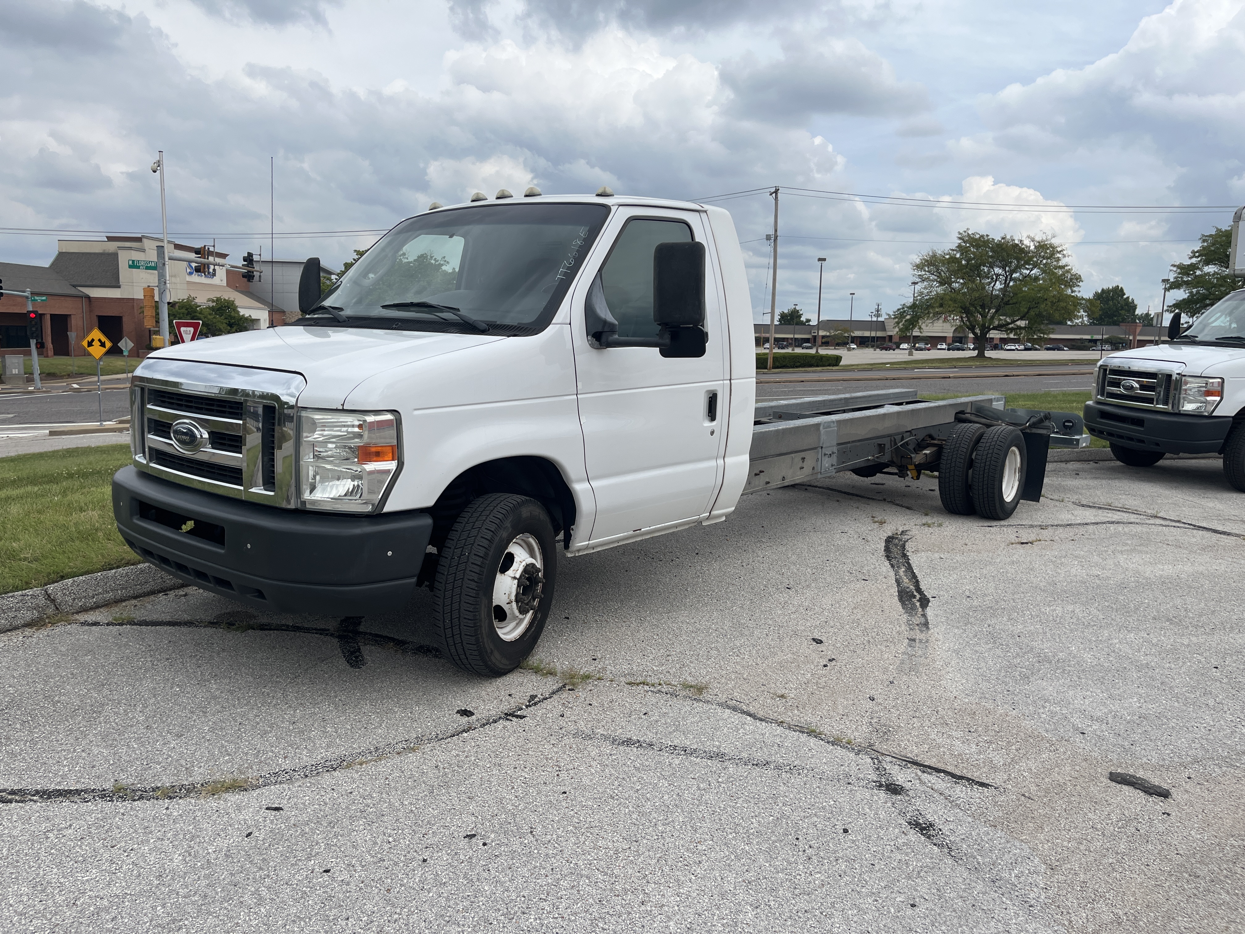 Used 2013 20 ' Cab and Chassis for sale
