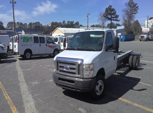 Used 2011 20 ' Cab and Chassis for sale