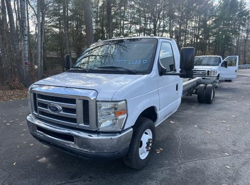 Used 2011 20 ' Cab and Chassis for sale