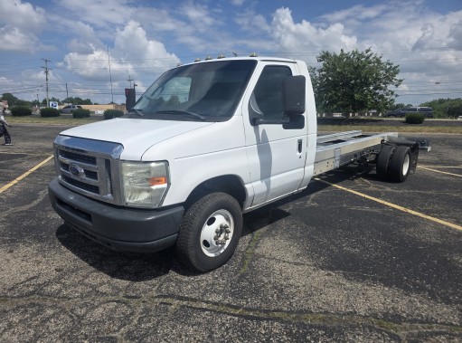 Used 2011 20 ' Cab and Chassis for sale