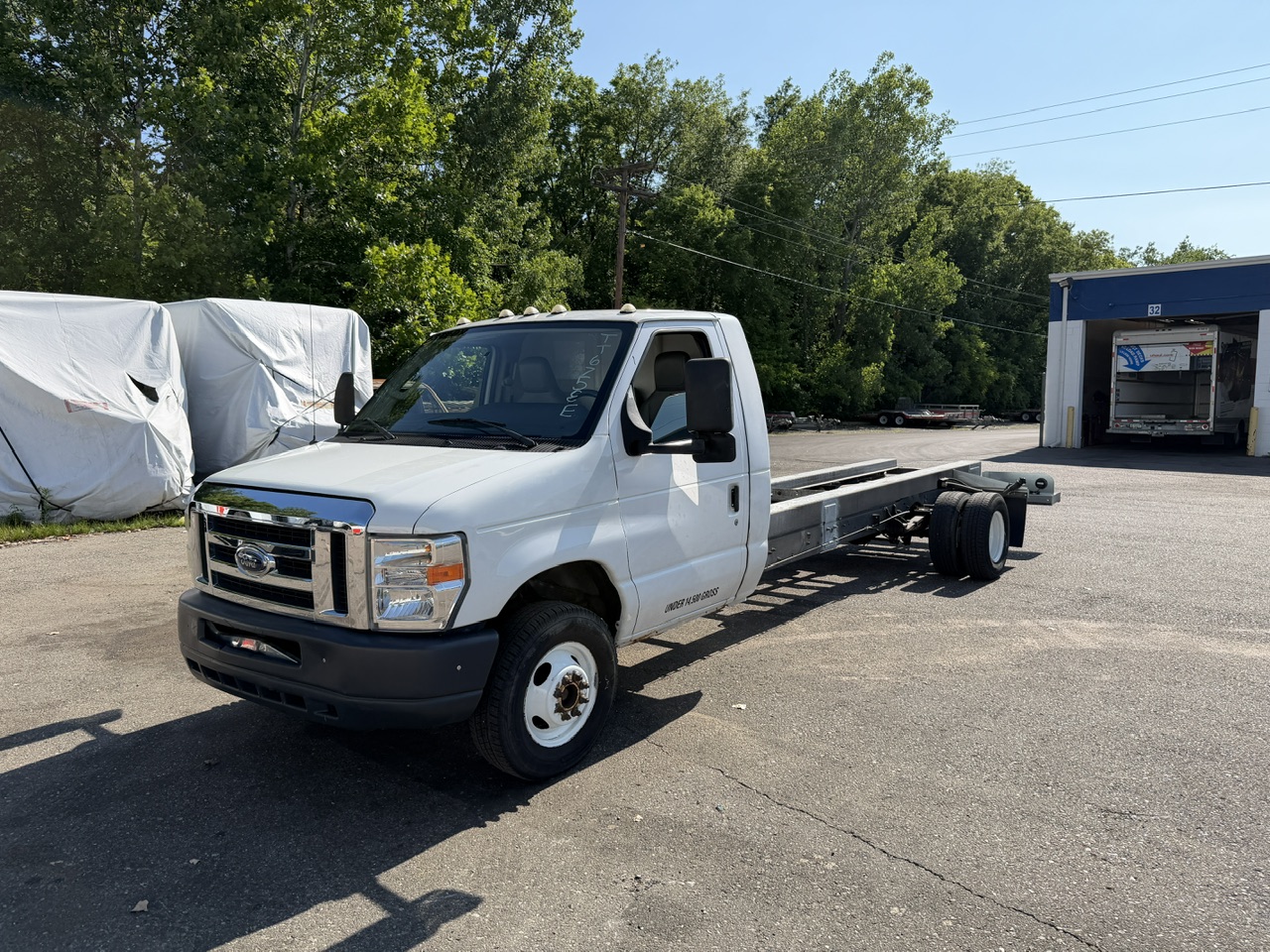 Used 2013 20 ' Cab and Chassis for sale