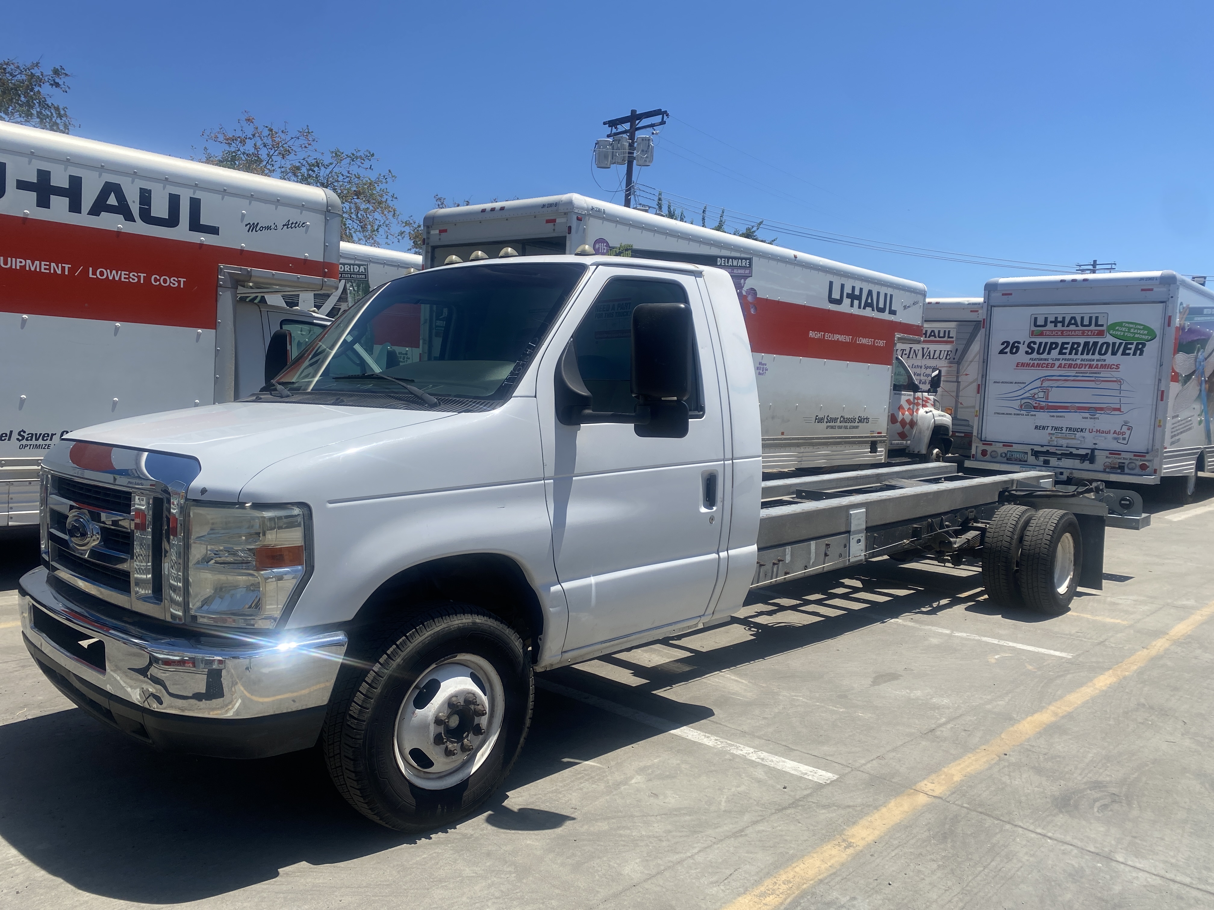 Used 2011 20 ' Cab and Chassis for sale