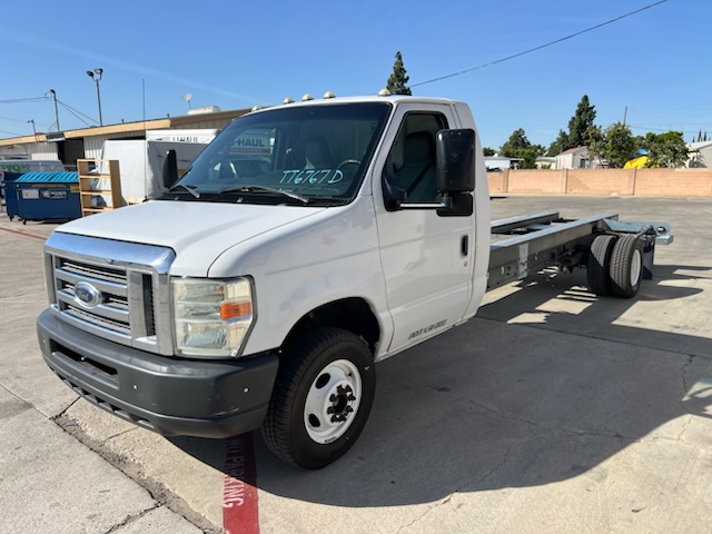 Used 2011 20 ' Cab and Chassis for sale