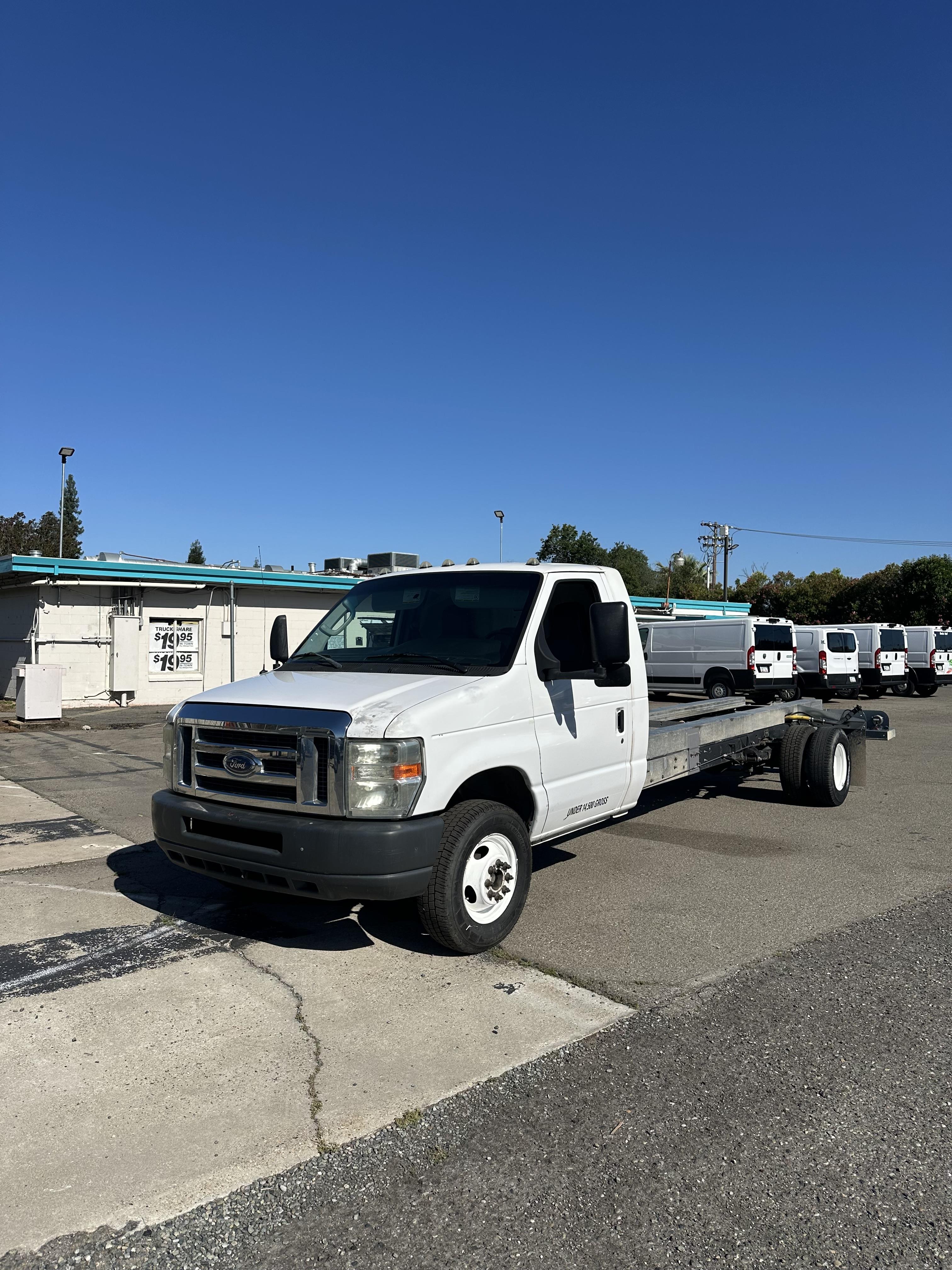 Used 2011 20 ' Cab and Chassis for sale