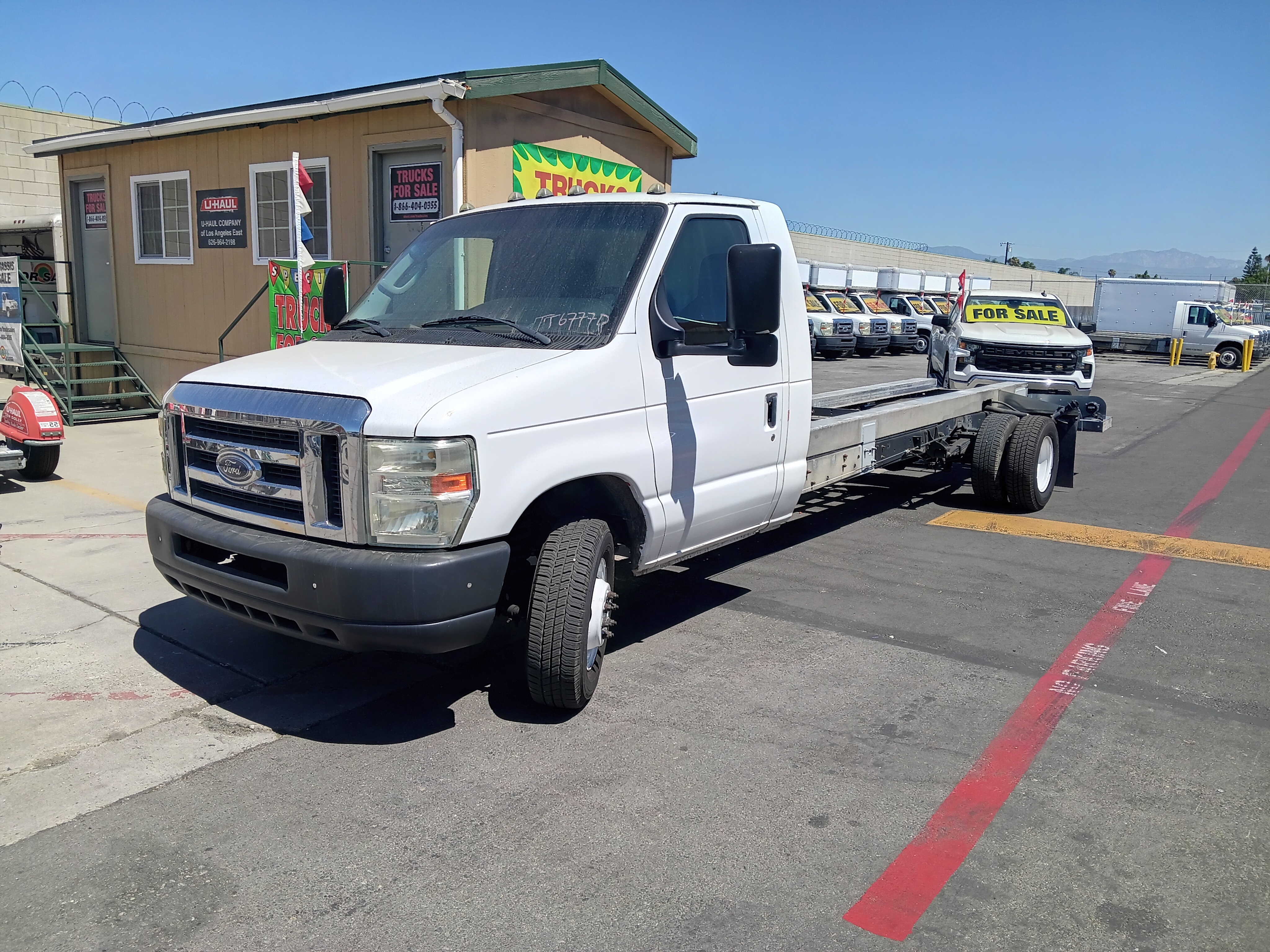 Used 2011 20 ' Cab and Chassis for sale