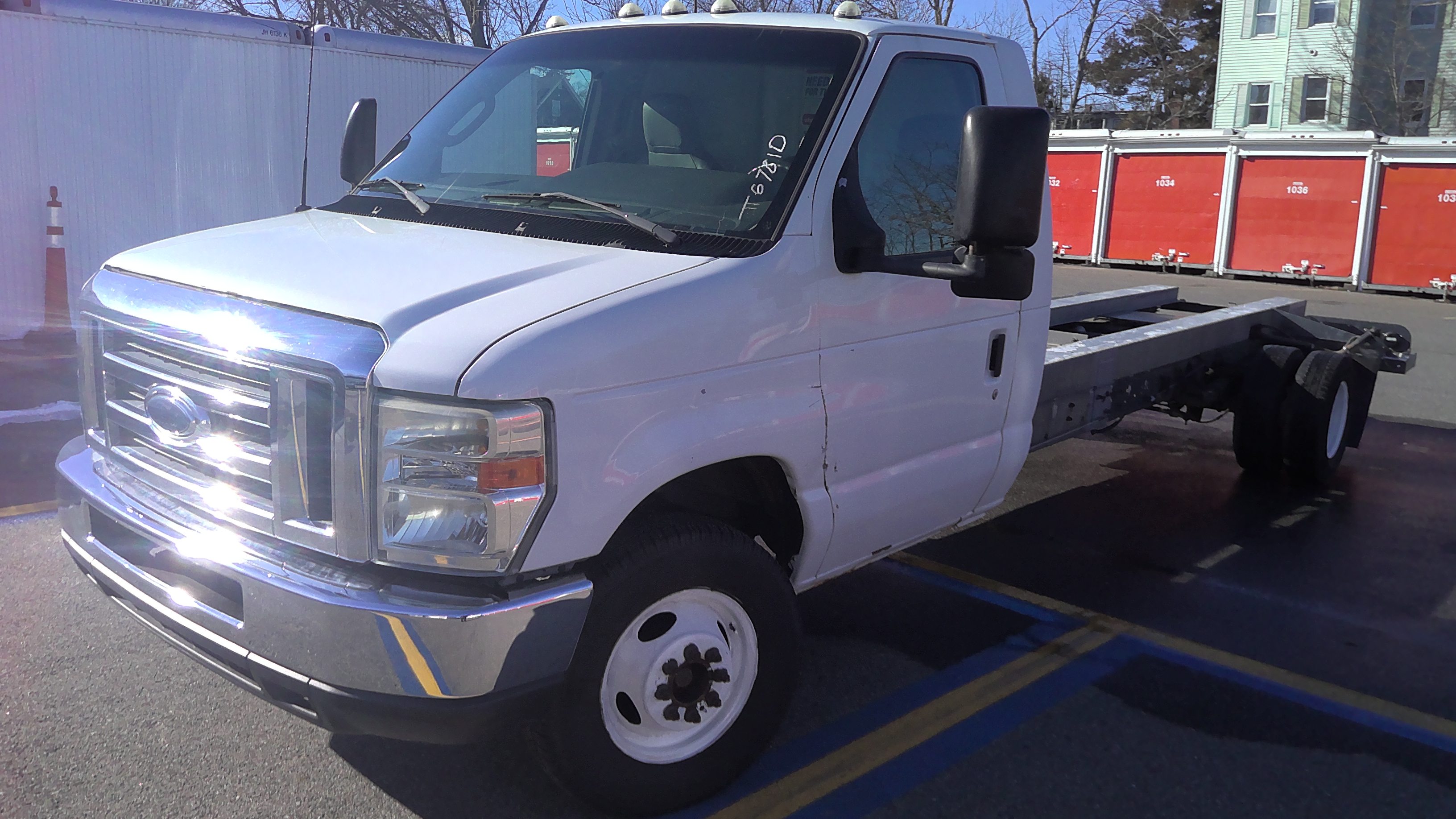 Used 2011 20 ' Cab and Chassis for sale