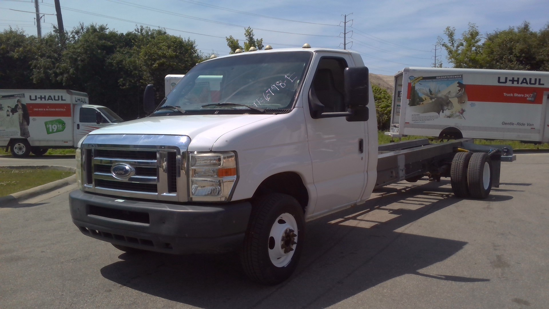 Used 2013 20 ' Cab and Chassis for sale