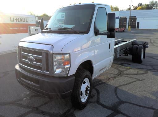 Used 2011 20 ' Cab and Chassis for sale