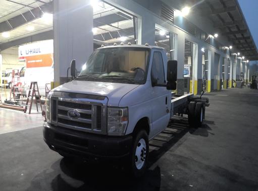 Used 2011 20 ' Cab and Chassis for sale