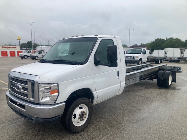 Used 2011 20 ' Cab and Chassis for sale