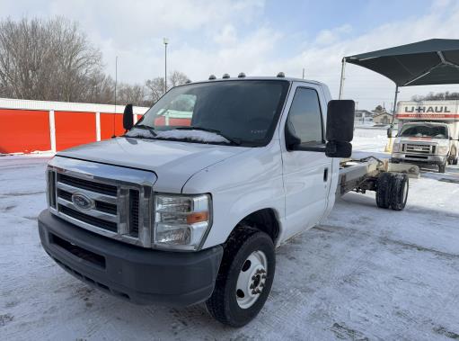 Used 2011 20 ' Cab and Chassis for sale