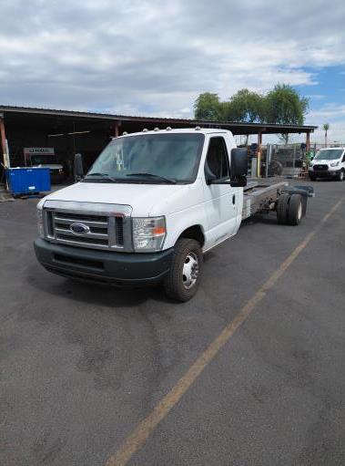 Used 2013 20 ' Cab and Chassis for sale