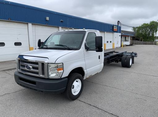 Used 2011 20 ' Cab and Chassis for sale