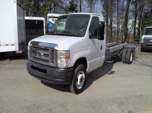 Used 2011 20 ' Cab and Chassis for sale