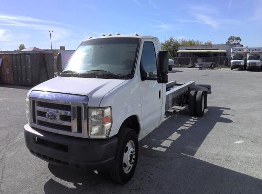 Used 2011 20 ' Cab and Chassis for sale