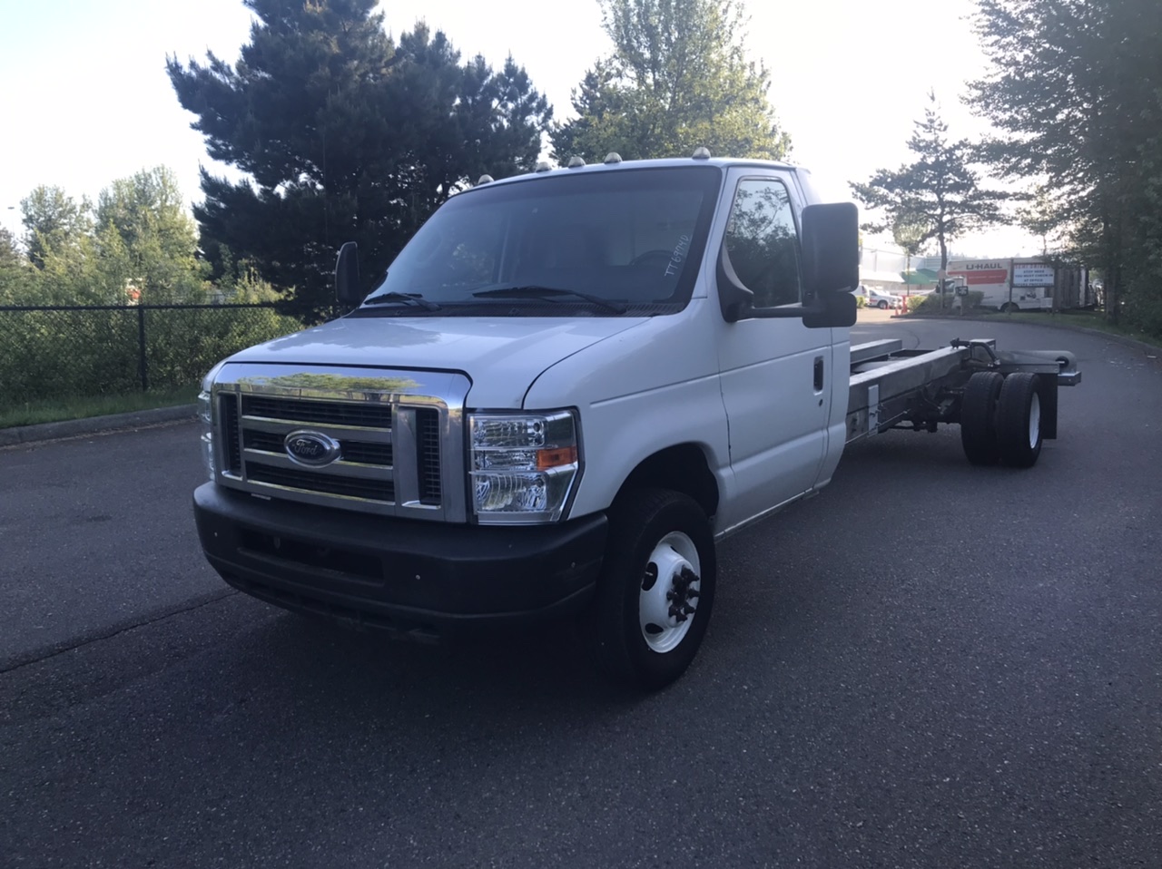 Used 2011 20 ' Cab and Chassis for sale