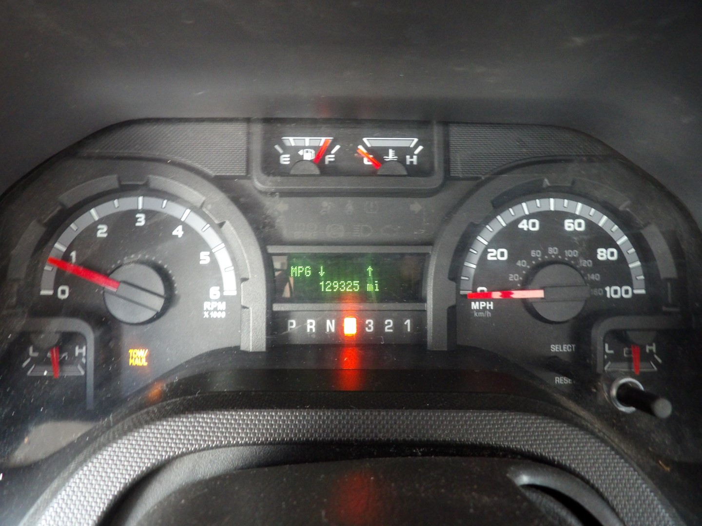 Ford E450 Cab and Chassis 2011 a la venta en Alcoa, TN 37701 UHaul Truck Sales