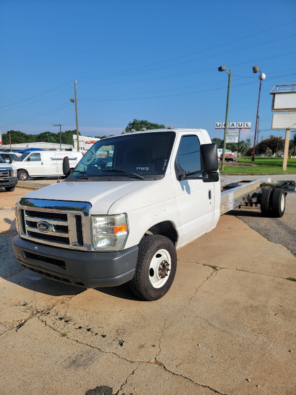 2011 Ford E450 Cab and Chassis for Sale in Decatur, GA 30035 UHaul