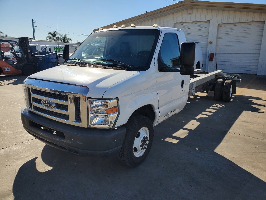 Used 2011 20 ' Cab and Chassis for sale