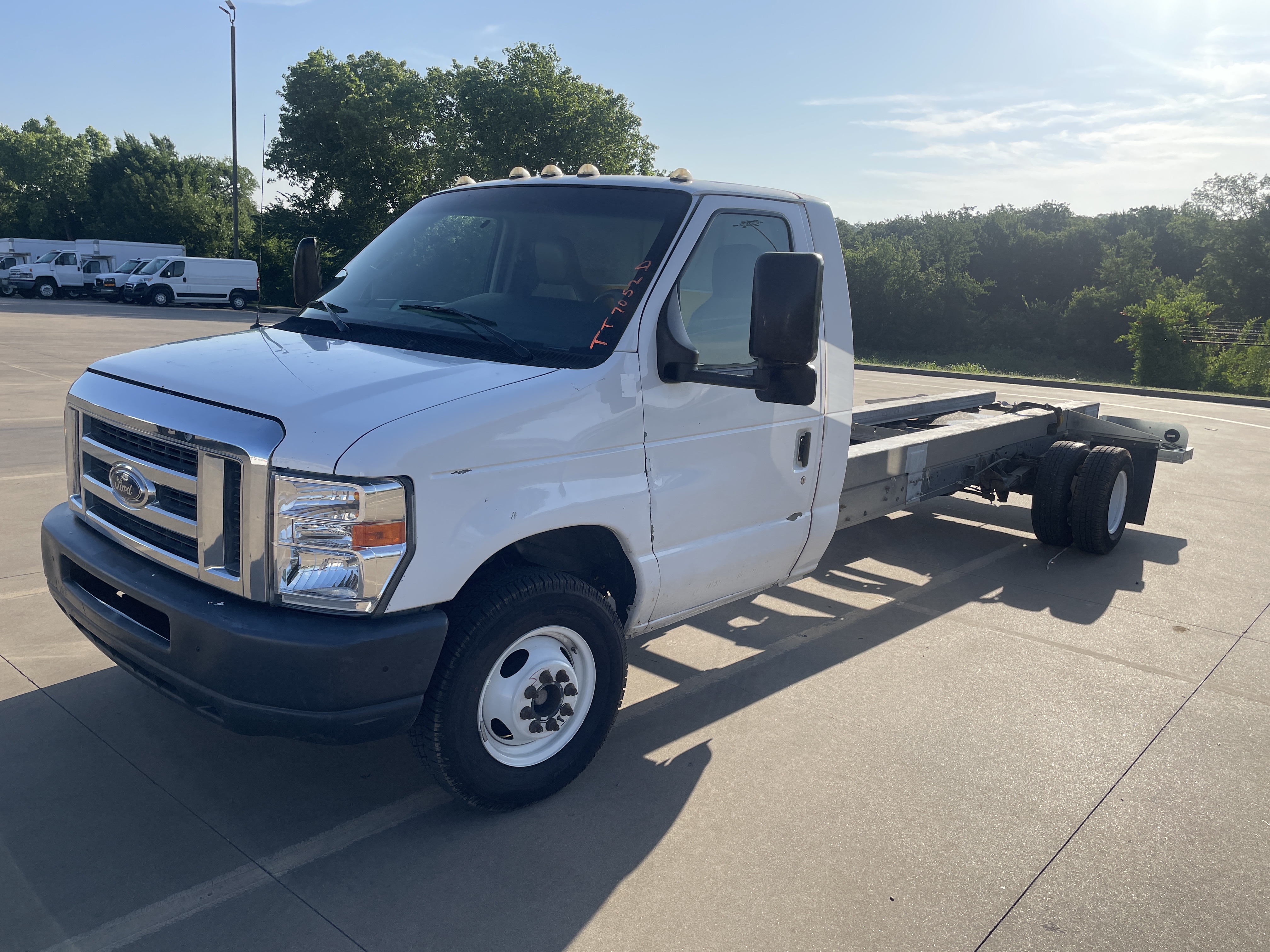 Used 2011 20 ' Cab and Chassis for sale