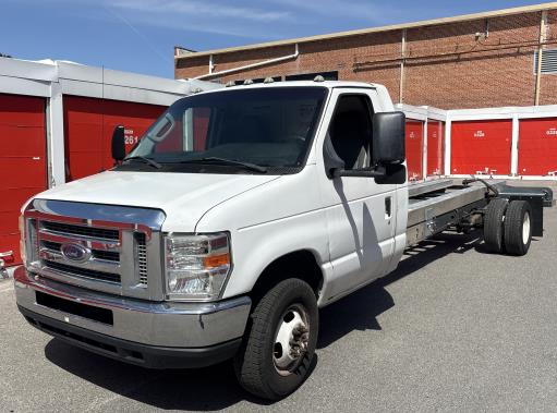 Used 2011 20 ' Cab and Chassis for sale