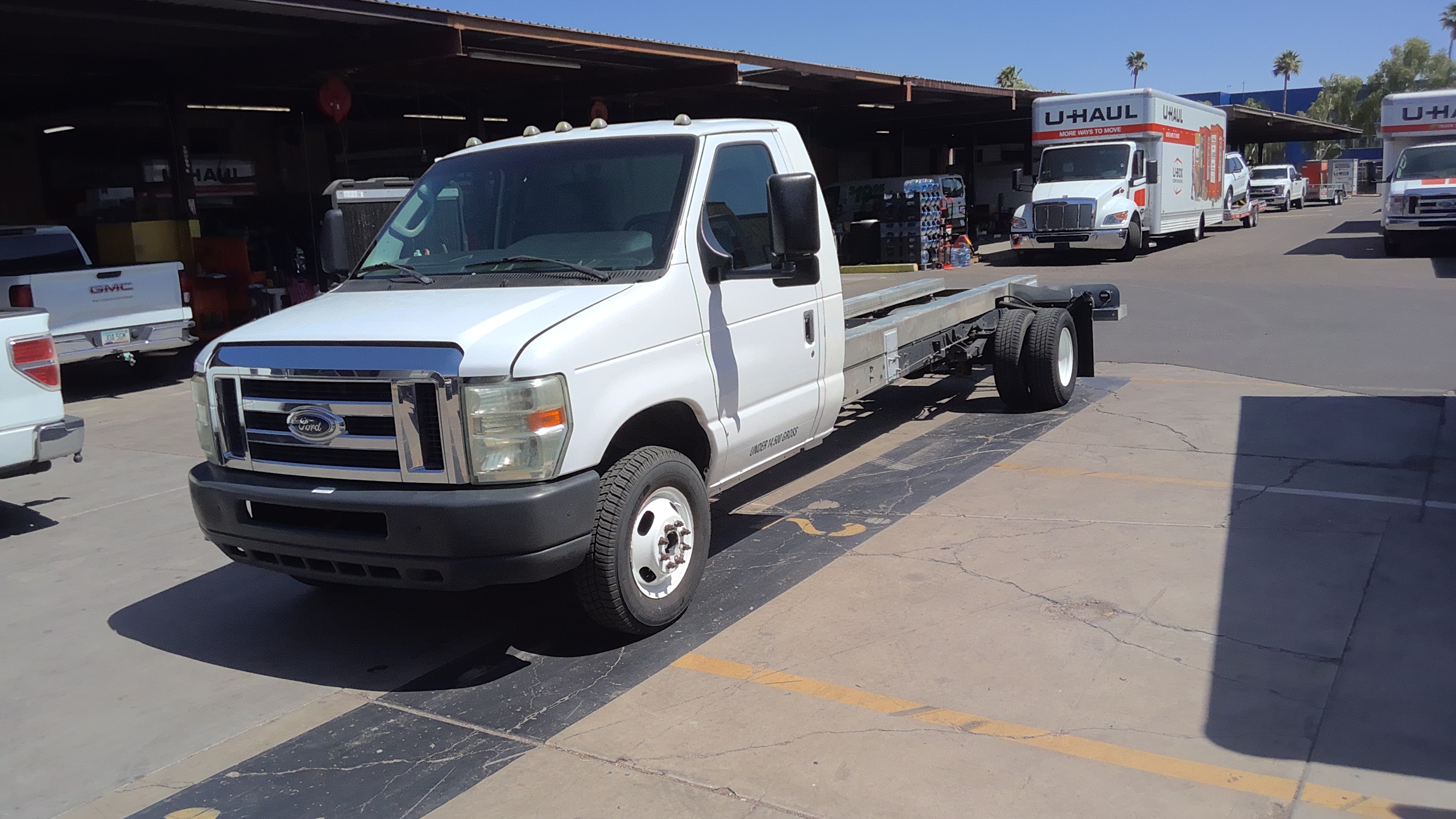 Used 2011 20 ' Cab and Chassis for sale