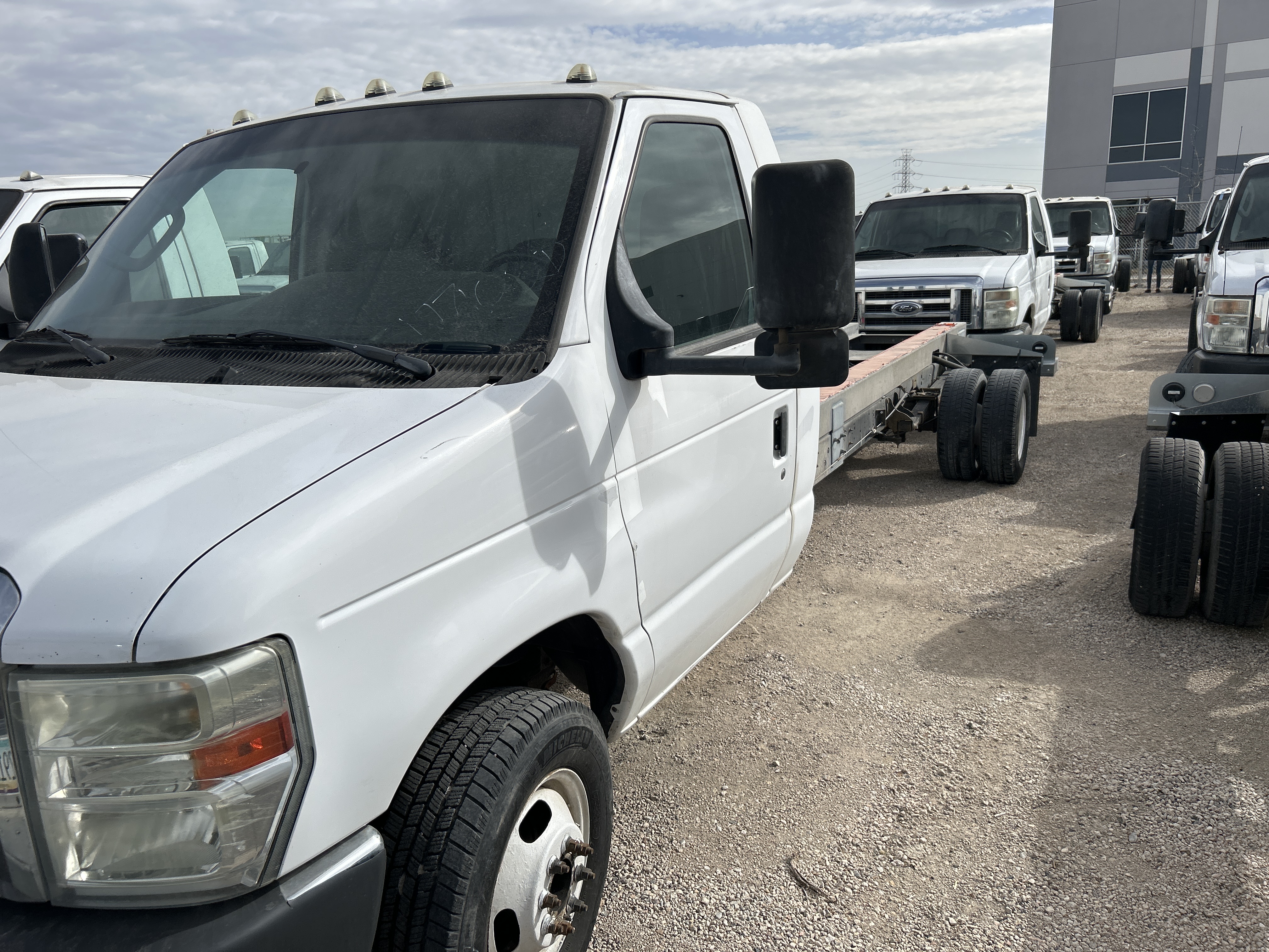 Used 2011 20 ' Cab and Chassis for sale