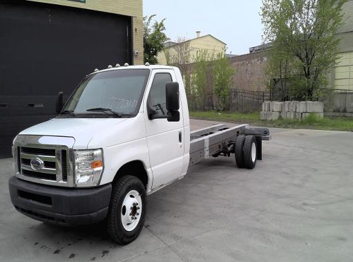 Used 2011 20 ' Cab and Chassis for sale