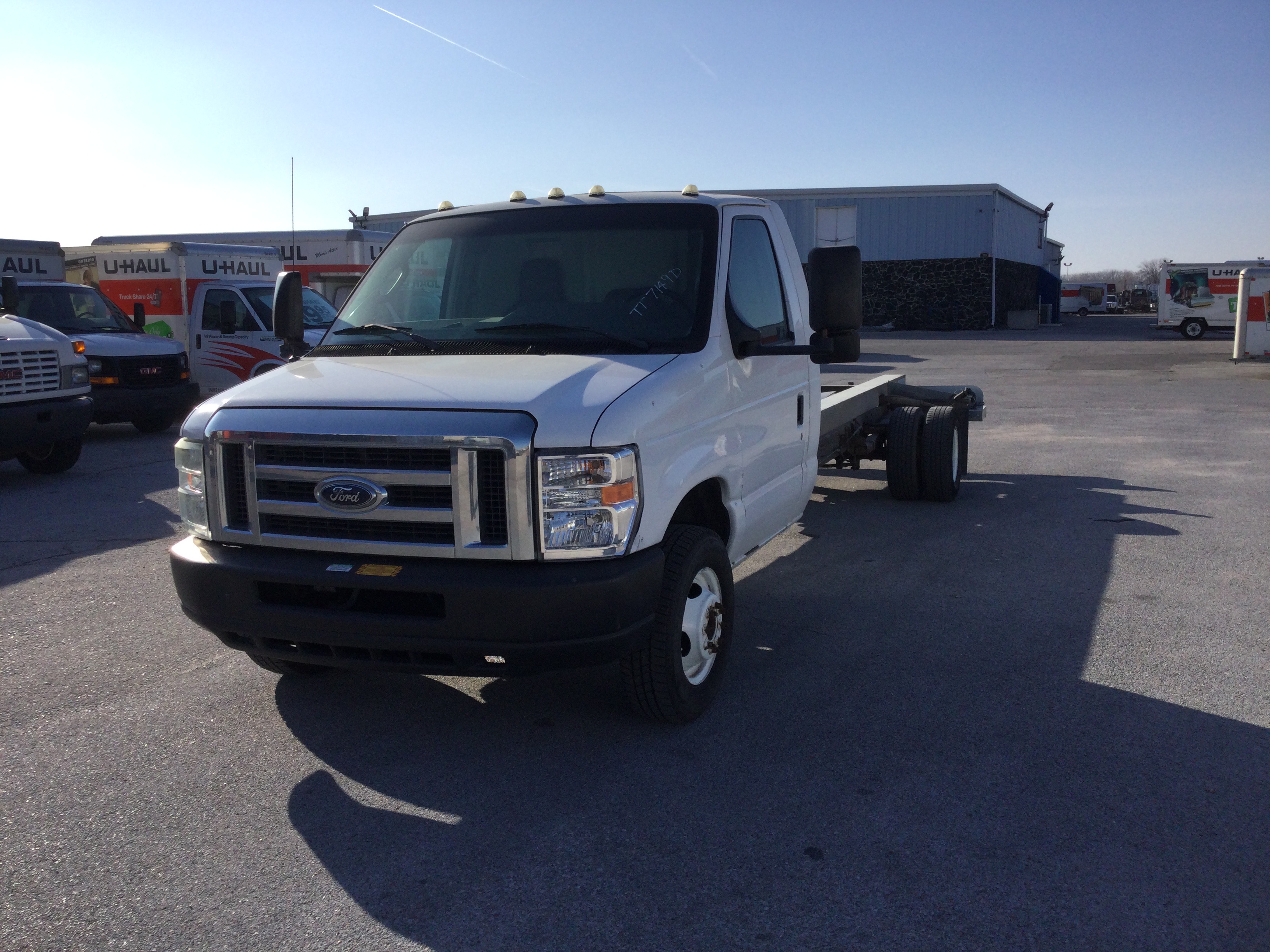 Used 2011 20 ' Cab and Chassis for sale
