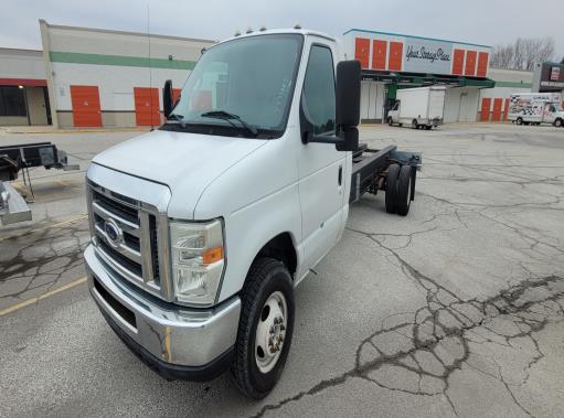 Used 2011 20 ' Cab and Chassis for sale