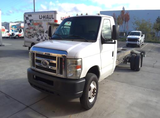 Used 2011 20 ' Cab and Chassis for sale