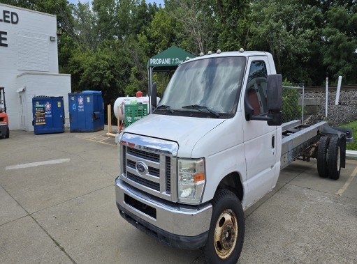 Used 2011 20 ' Cab and Chassis for sale
