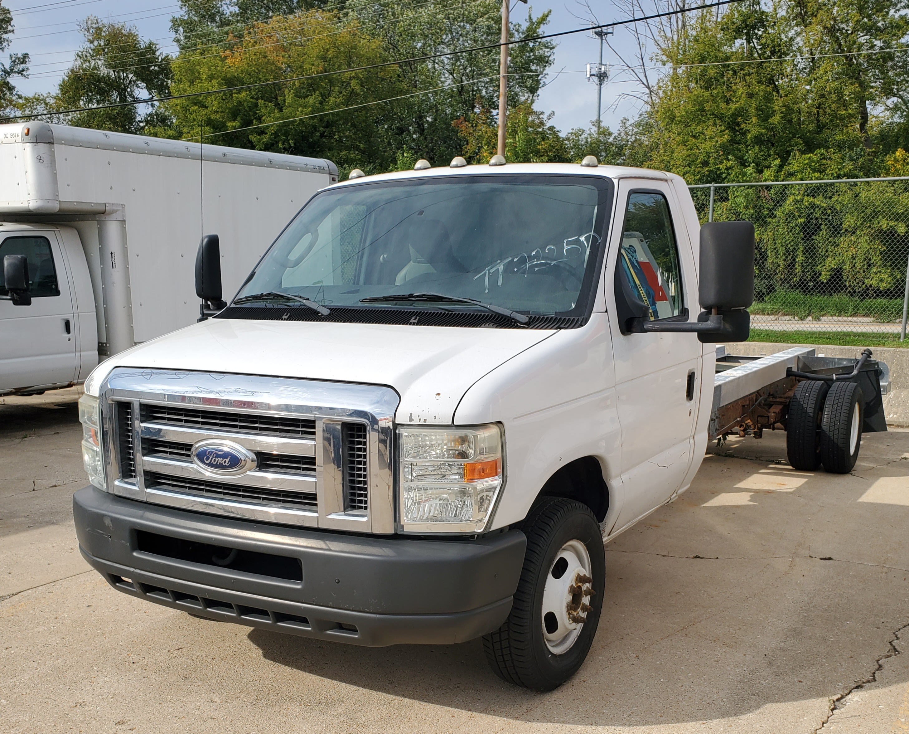 Used 2011 20 ' Cab and Chassis for sale
