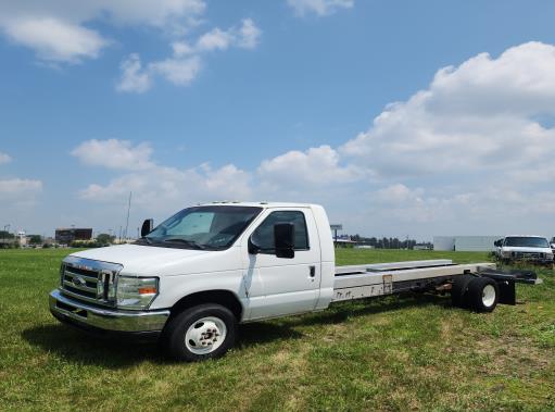 Used 2011 20 ' Cab and Chassis for sale