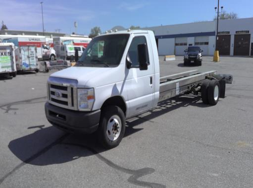 Used 2011 20 ' Cab and Chassis for sale