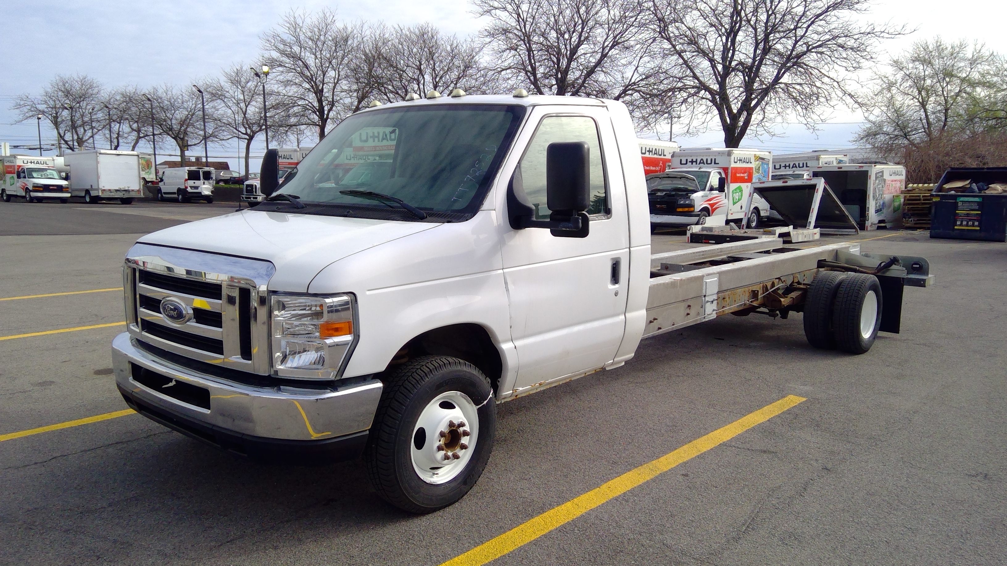 Used 2011 20 ' Cab and Chassis for sale