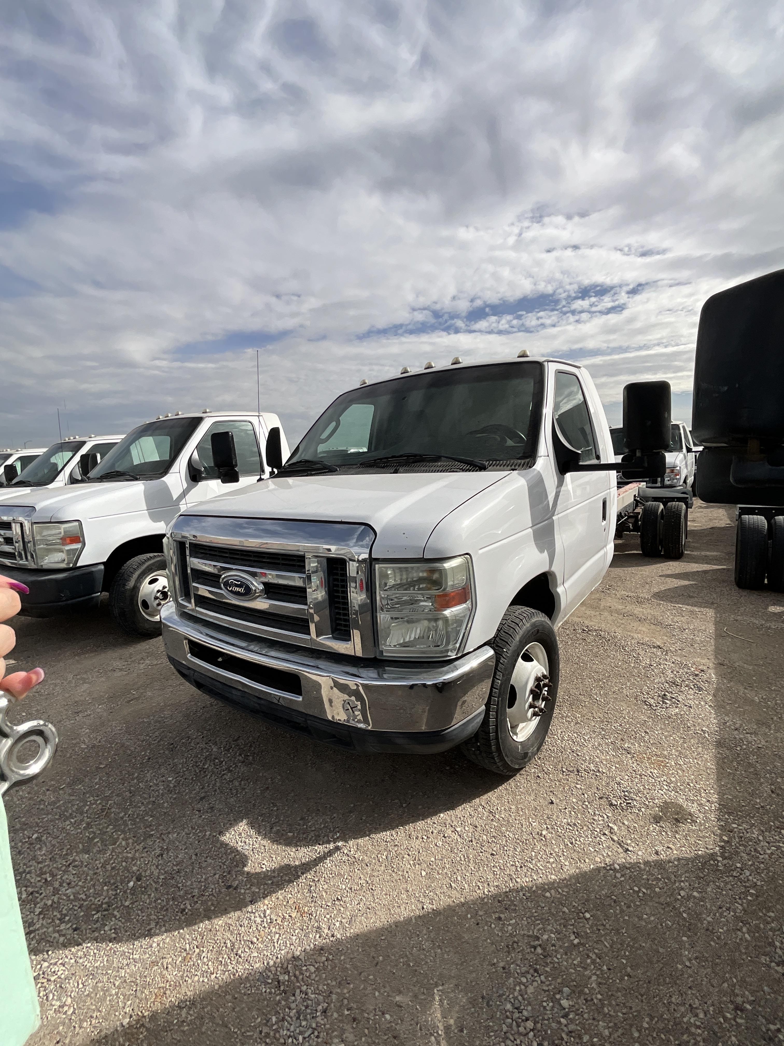 Used 2011 20 ' Cab and Chassis for sale