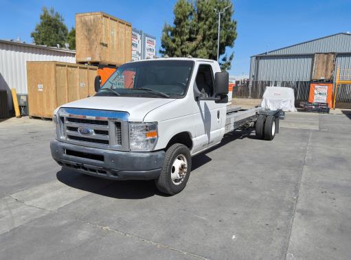 Used 2011 20 ' Cab and Chassis for sale