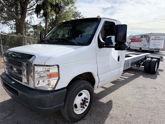 Used 2011 20 ' Cab and Chassis for sale