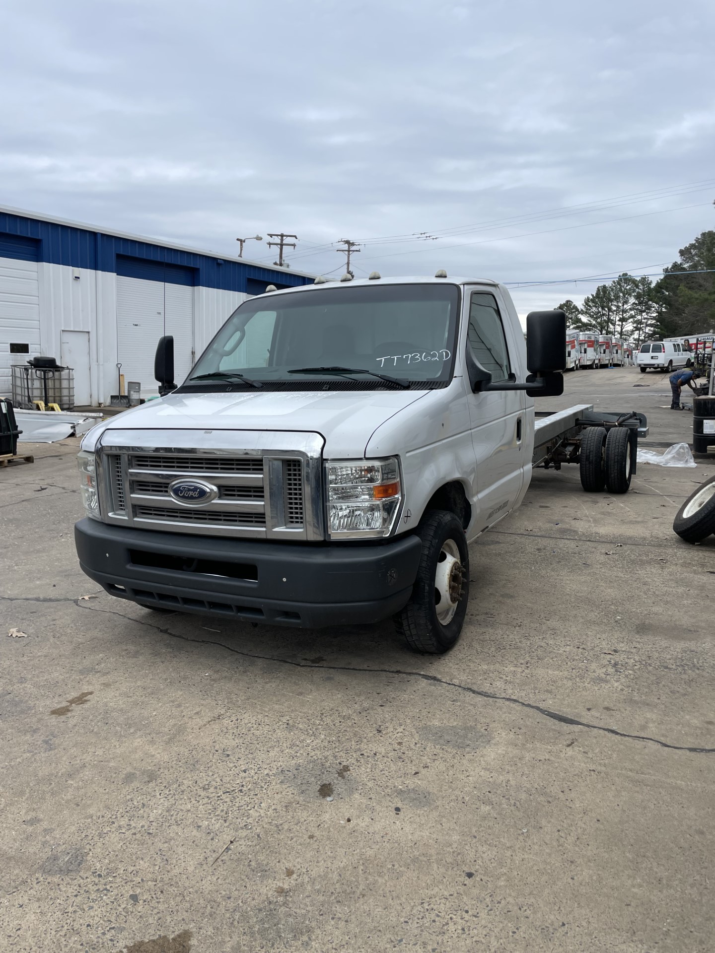Used 2011 20 ' Cab and Chassis for sale