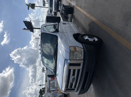 Used 2013 20 ' Cab and Chassis for sale