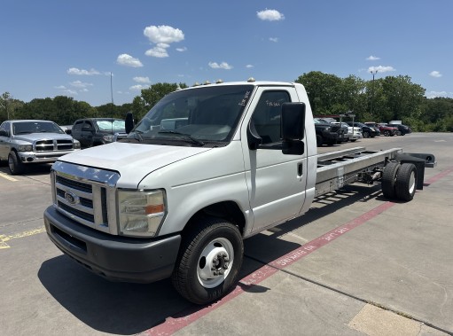 Used 2011 20 ' Cab and Chassis for sale