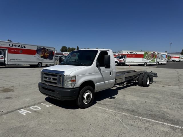 Used 2011 20 ' Cab and Chassis for sale