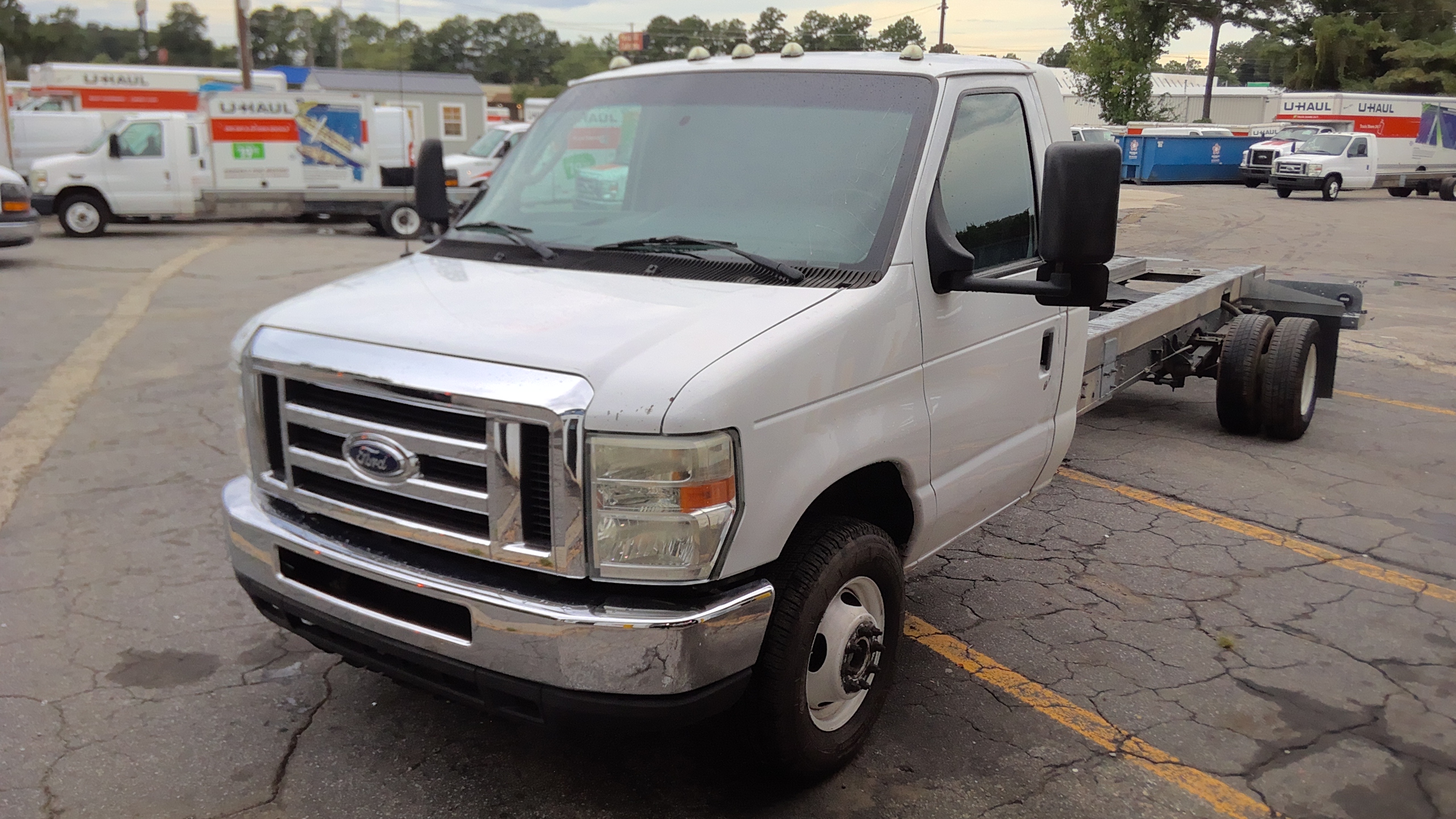 Used 2013 20 ' Cab and Chassis for sale