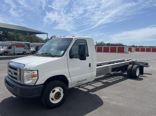 Used 2011 20 ' Cab and Chassis for sale