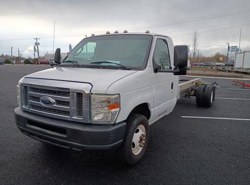 Used 2011 20 ' Cab and Chassis for sale