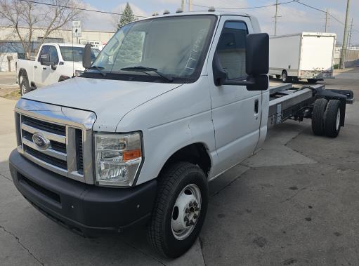 Used 2011 20 ' Cab and Chassis for sale