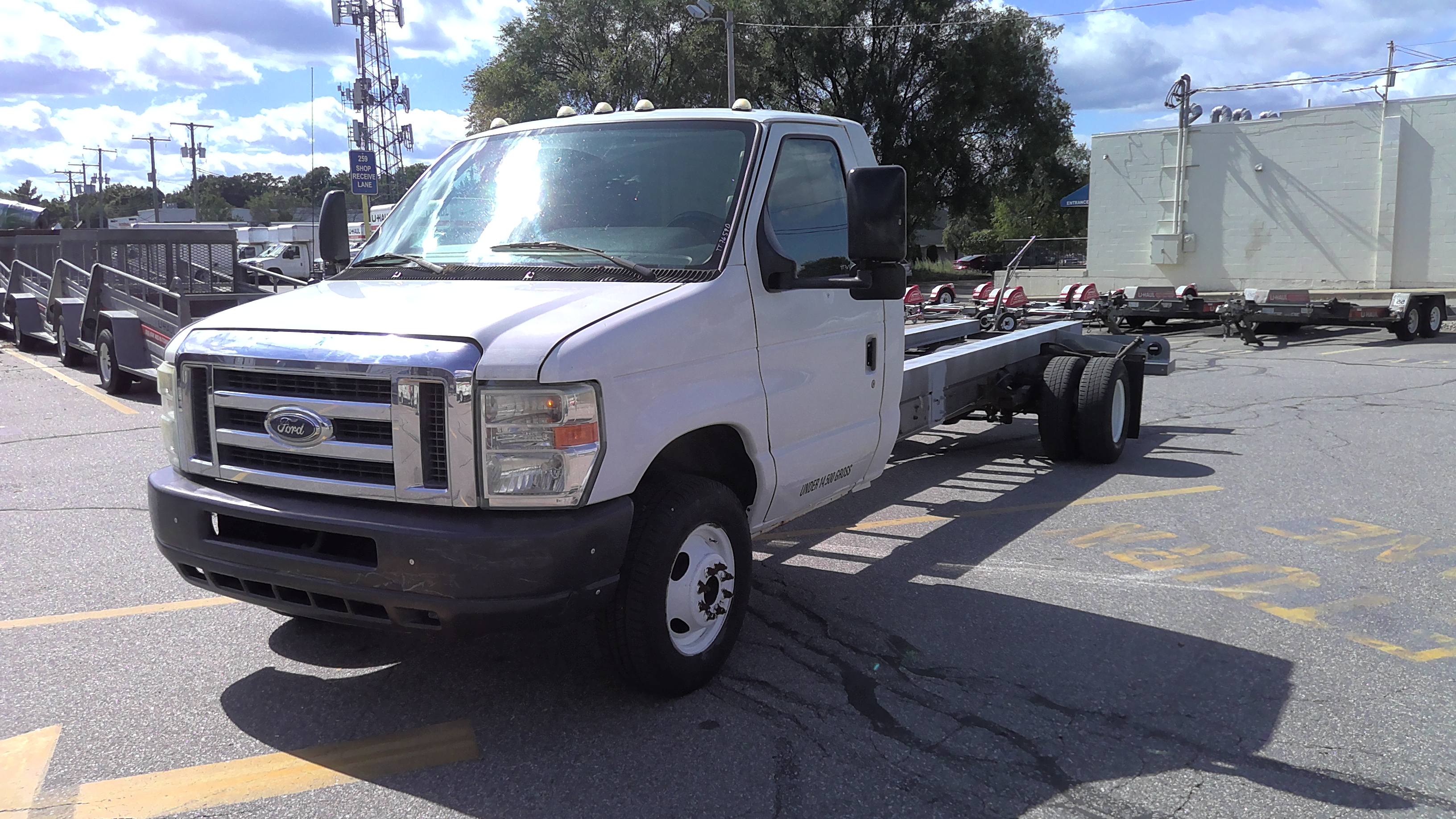 Used 2011 20 ' Cab and Chassis for sale