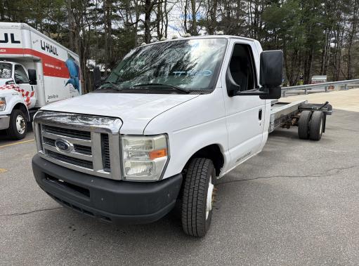 Used 2011 20 ' Cab and Chassis for sale