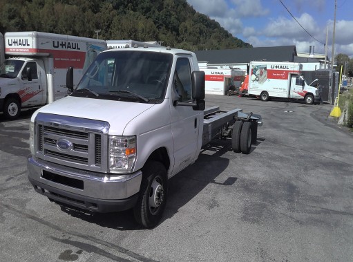 2013 Ford E450 Class-4 Medium Duty Cab & Chassis For Sale in Elkins, WV ...